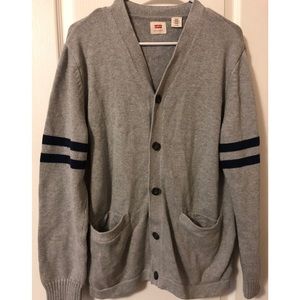 Gray Levi’s cardigan with blue stripes